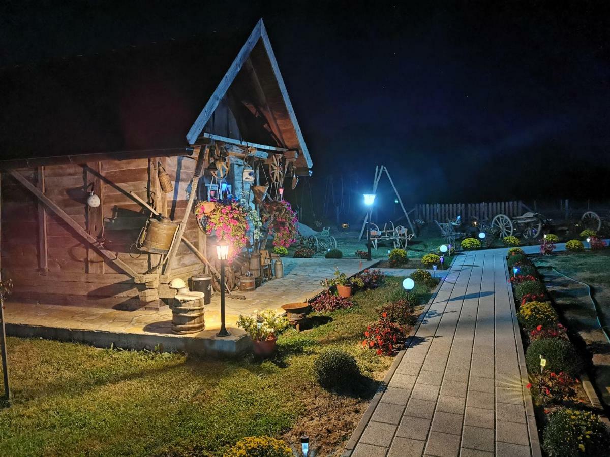 Etno Selo Eden Hotel Zeravacki Potok Exterior photo